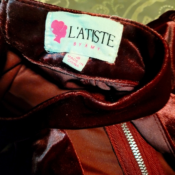 L'atiste Burgundy Romper - Picture 6 of 6